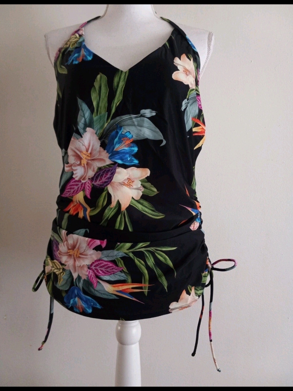 Black Tropical Floral Swim Top BAY ONE GET ONE FREE $15 - Picture 2 of 10